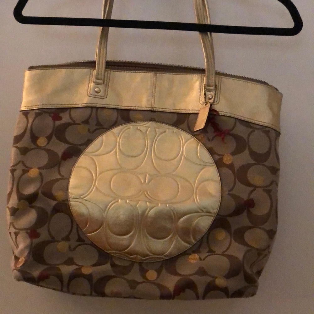 Coach tote style purse
